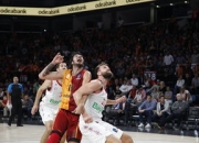 拜仁不断突破！哈登连续三场比赛得分超过出色发挥赢得满堂喝彩